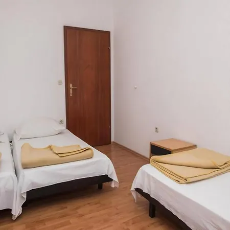 Gaj Brodarica - A8 * Brodarica (Sibenik-Knin)