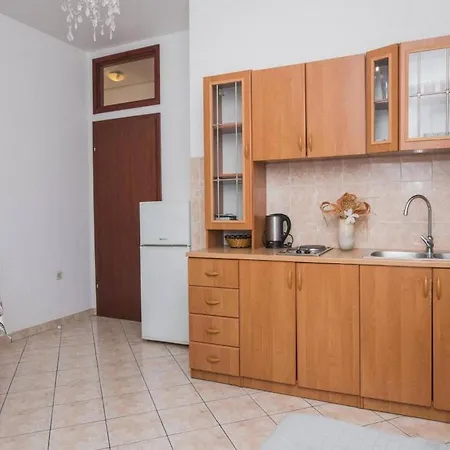 Gaj Brodarica - A8 Apartment *