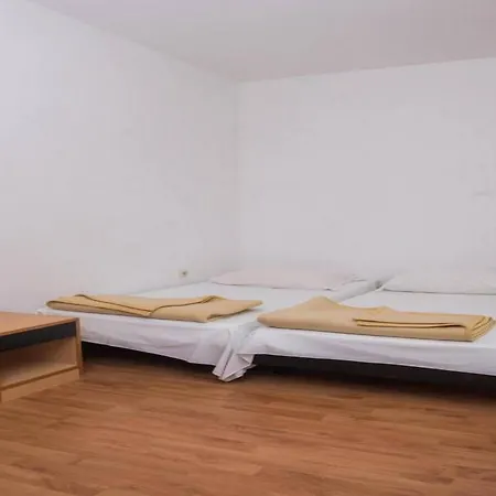 Gaj Brodarica - A8 Apartment *