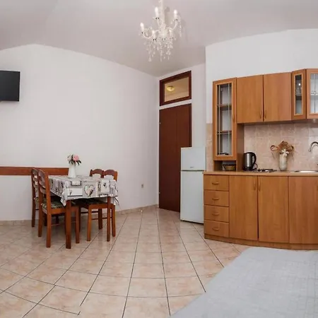 Gaj Brodarica - A8 Apartment Brodarica (Sibenik-Knin)
