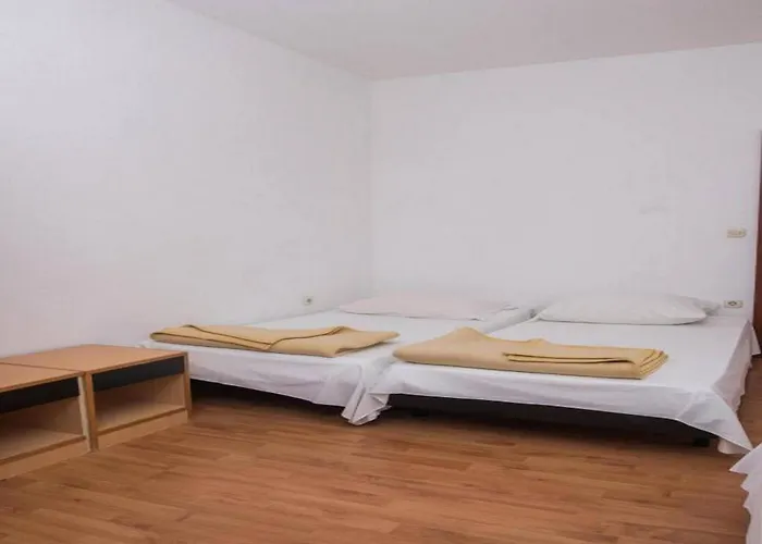 In By The Apartman *